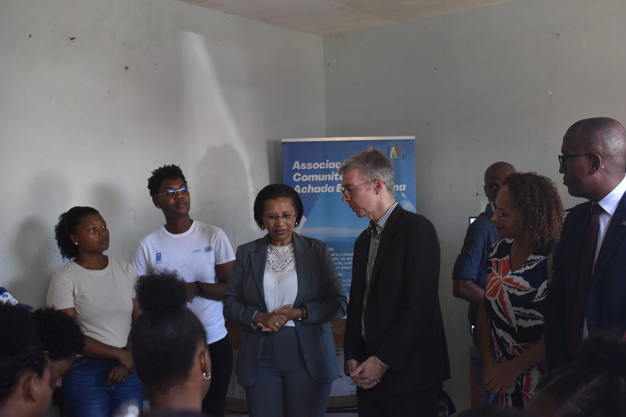 𝗠𝗶𝗻𝗶𝘀𝘁𝗿𝗮 𝗱𝗮 𝗠𝗶𝗻𝗶𝘀𝘁𝗿𝗮 𝗱𝗮 𝗝𝘂𝘀𝘁𝗶ç𝗮 𝗿𝗲𝗮𝗹𝗶𝘇𝗮 𝘃𝗶𝘀𝗶𝘁𝗮 à 𝗶𝗺𝗽𝗹𝗲𝗺𝗲𝗻𝘁𝗮çã𝗼 𝗱𝗼 𝗣𝗿𝗼𝗷𝗲𝘁𝗼 “𝗔𝗺𝗶 ê 𝗱𝗶 𝗣𝗮𝘇, 𝘆 𝗯ô?” 𝗷𝘂𝗻𝘁𝗮𝗺𝗲𝗻𝘁𝗲 𝗰𝗼𝗺 𝗼 𝗥𝗲𝗽𝗿𝗲𝘀𝗲𝗻𝘁𝗮𝗻𝘁𝗲 𝗥𝗲𝘀𝗶𝗱𝗲𝗻𝘁𝗲 𝗱𝗼 𝗘𝘀𝗰𝗿𝗶𝘁ó𝗿𝗶𝗼 𝗖𝗼𝗻𝗷𝘂𝗻𝘁𝗼 𝗱𝗼 𝗣𝗡𝗨𝗗, 𝗨𝗡𝗜𝗖𝗘𝗙 𝗲 𝗨𝗡𝗙𝗣𝗔
