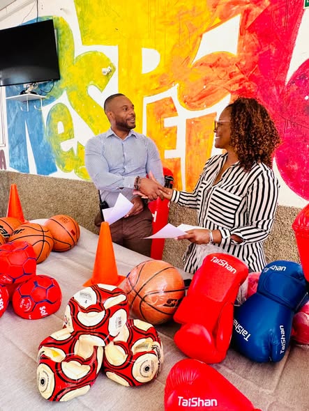 𝐂𝐞𝐧𝐭𝐫𝐨 𝐒𝐨𝐜𝐢𝐨𝐞𝐝𝐮𝐜𝐚𝐭𝐢𝐯𝐨 𝐎𝐫𝐥𝐚𝐧𝐝𝐨 𝐏𝐚𝐧𝐭𝐞𝐫𝐚 𝐫𝐞𝐜𝐞𝐛𝐞 𝐞𝐪𝐮𝐢𝐩𝐚𝐦𝐞𝐧𝐭𝐨𝐬 𝐝𝐞𝐬𝐩𝐨𝐫𝐭𝐢𝐯𝐨𝐬 𝐝𝐨 𝐈𝐧𝐬𝐭𝐢𝐭𝐮𝐭𝐨 𝐝𝐨 𝐃𝐞𝐬𝐩𝐨𝐫𝐭𝐨 𝐞 𝐝𝐚 𝐉𝐮𝐯𝐞𝐧𝐭𝐮𝐝𝐞