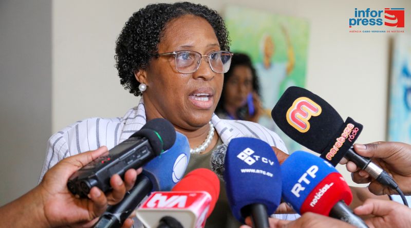 Oficiais de Justiça vivem dia da classe com insatisfação devido a atrasos na implementação do PCFR - sindicato